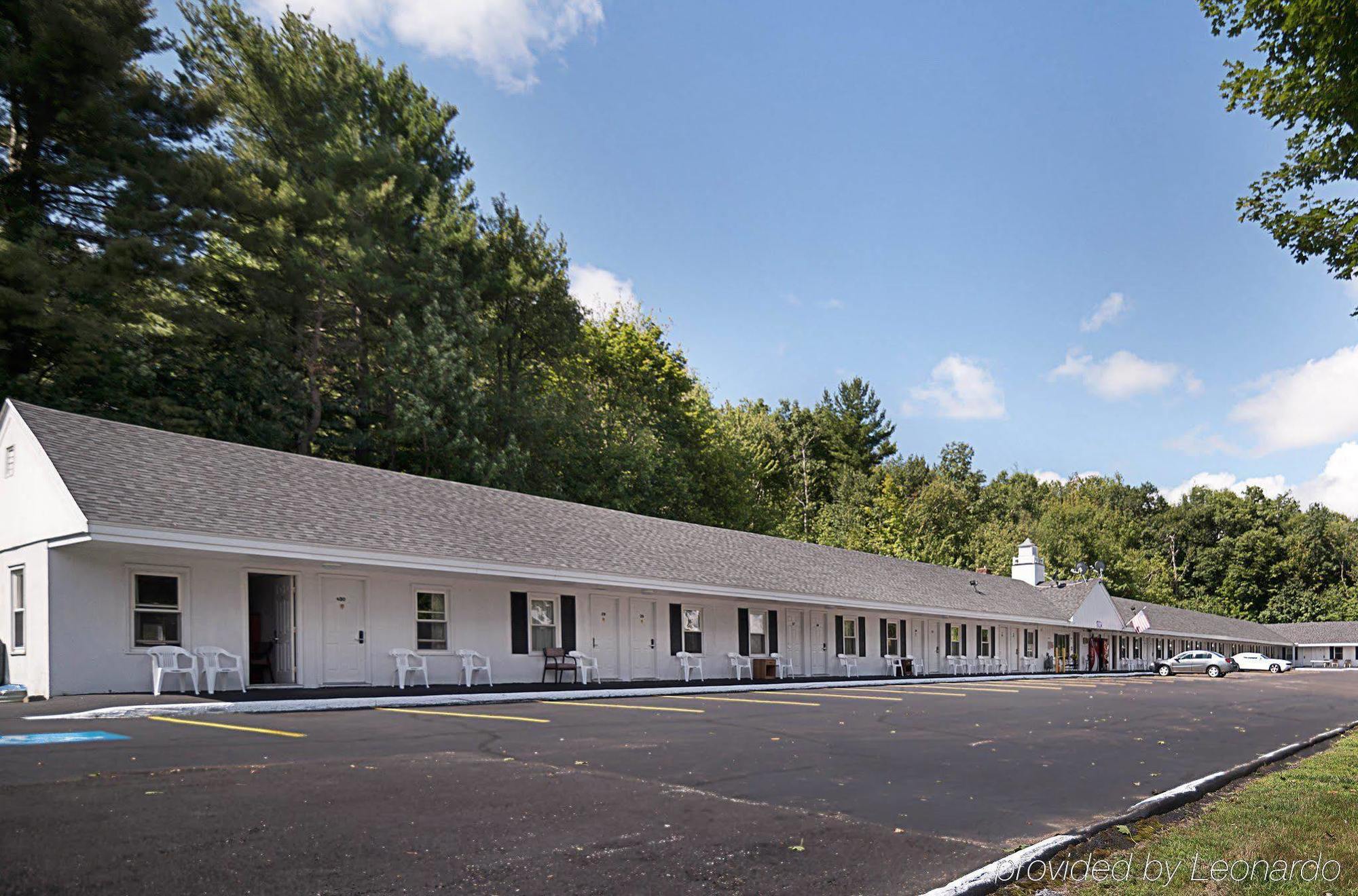 Rodeway Inn Westminster Exterior photo