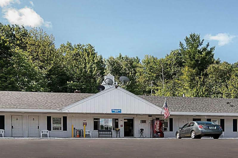 Rodeway Inn Westminster Exterior photo